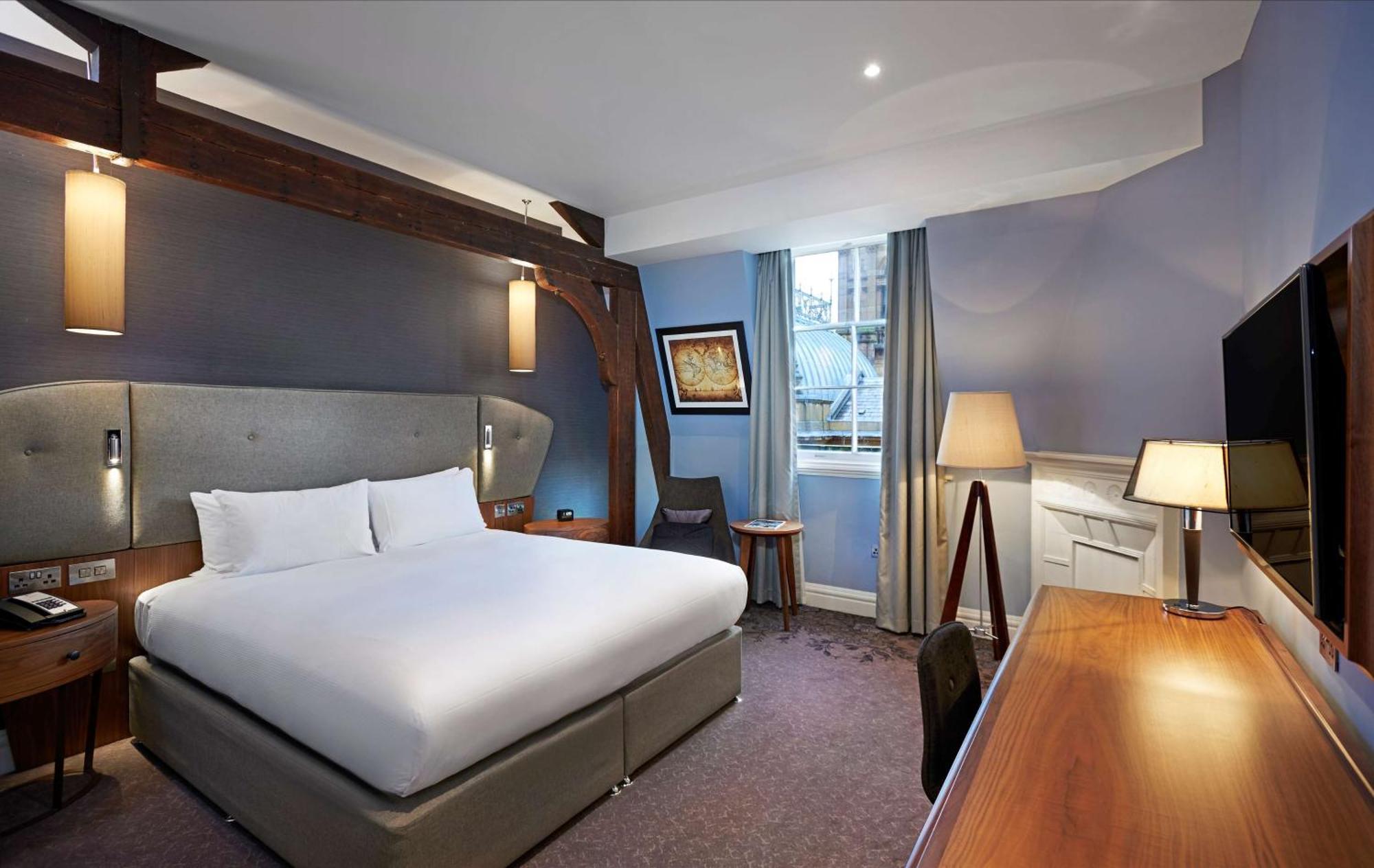 Hotel Doubletree By Hilton & 4*