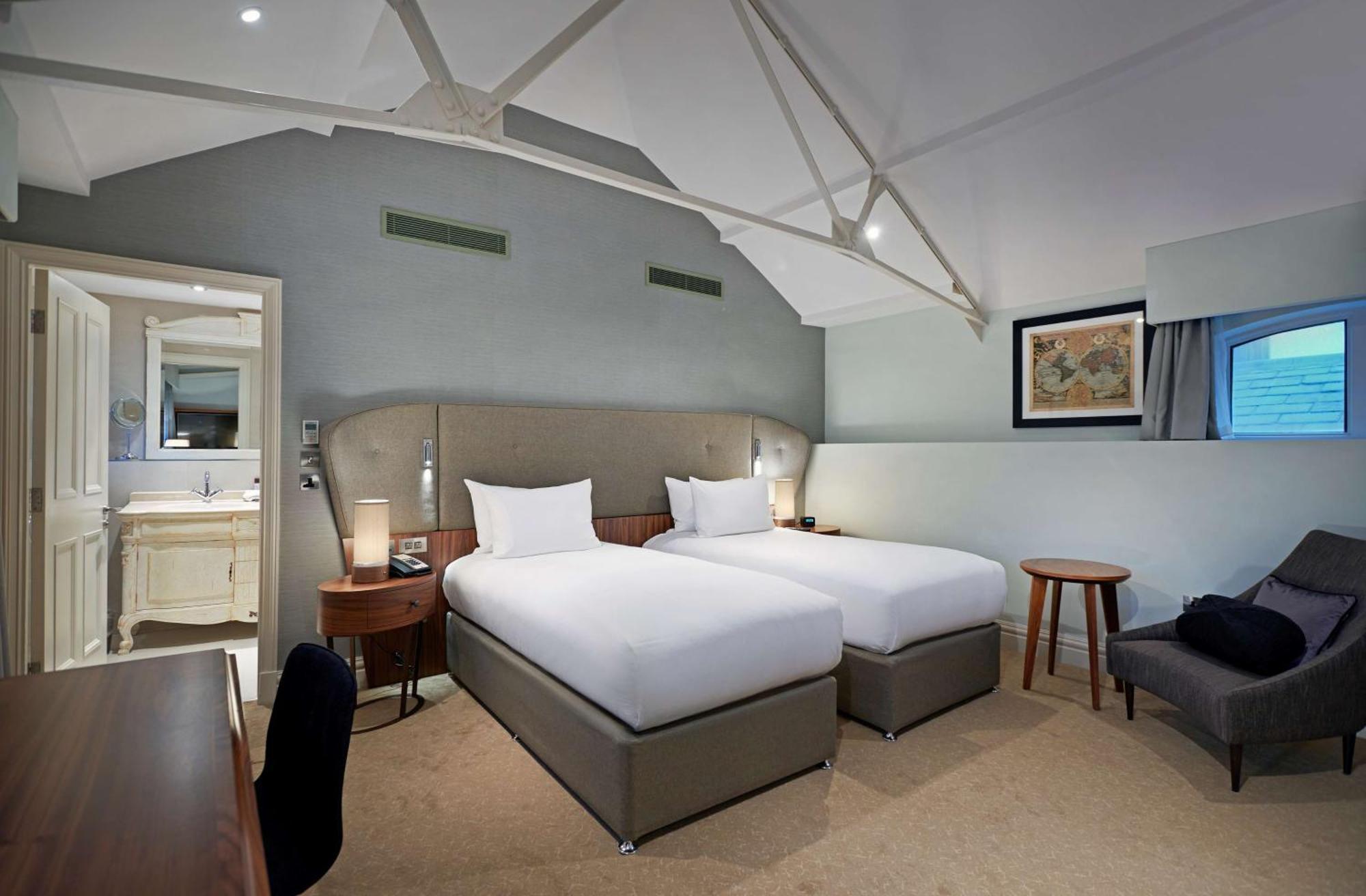Hotel Doubletree By Hilton & Liverpool