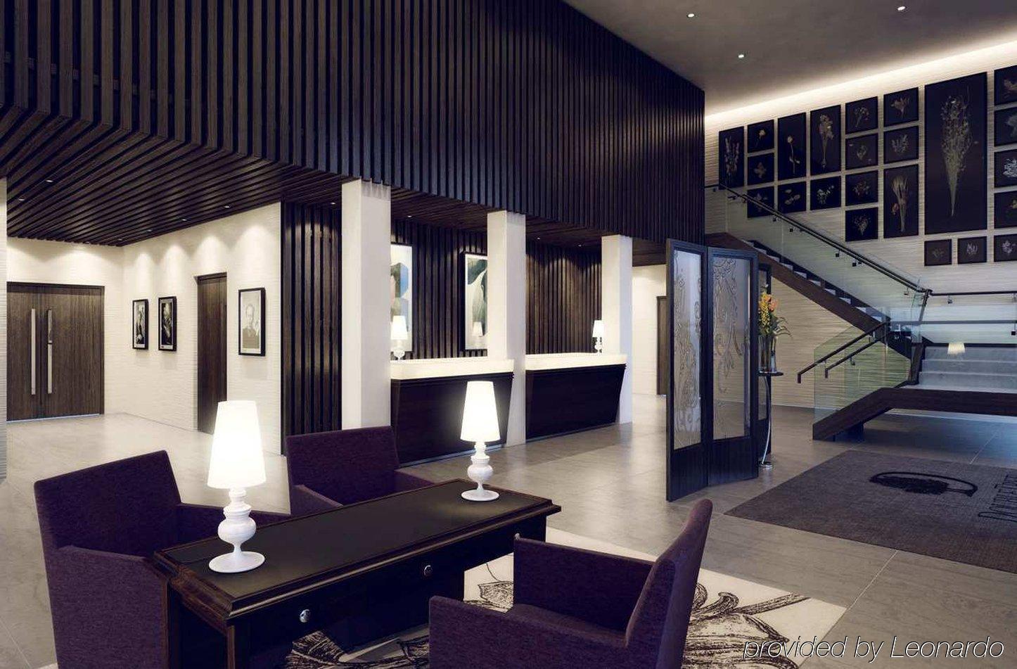 Doubletree By Hilton &