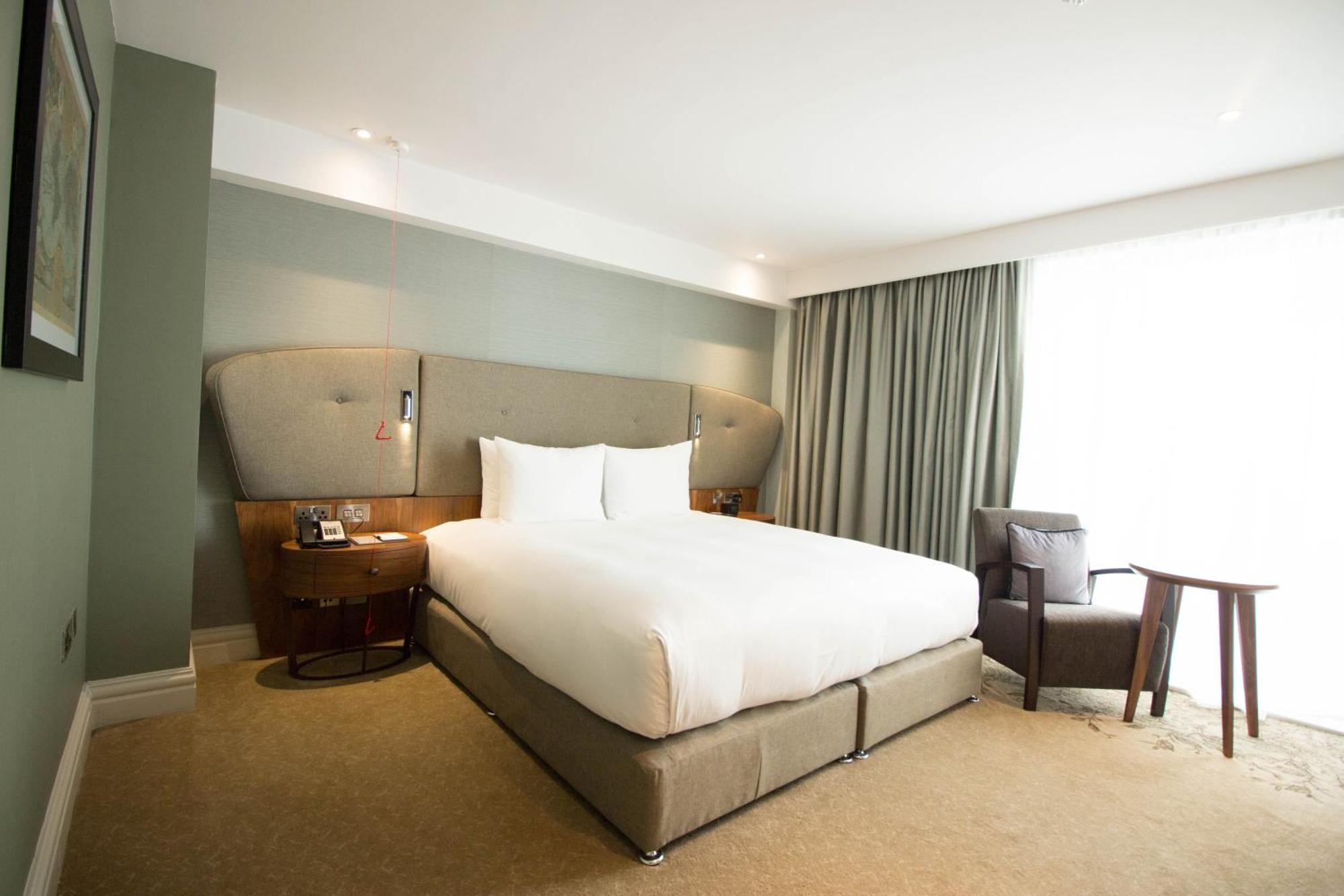 Doubletree By Hilton & Отель 4*
